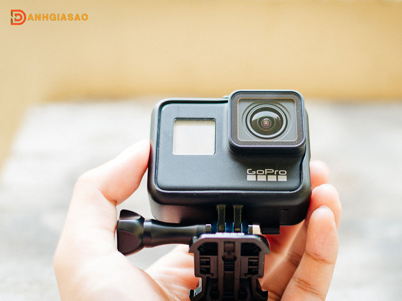 camera-hanh-trinh-gopro-7-black-danhgiasao