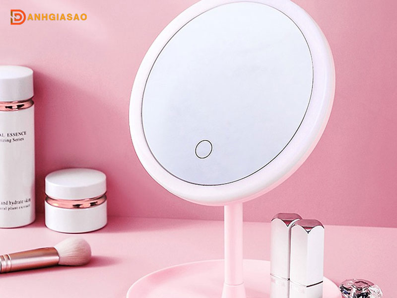 guong-trang-diem-co-den-led-beauty-mirror-danhgiasao