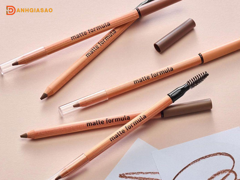 chi-ke-may-aritaum-matte-formula-brow-auto-pencil-danhgiasao