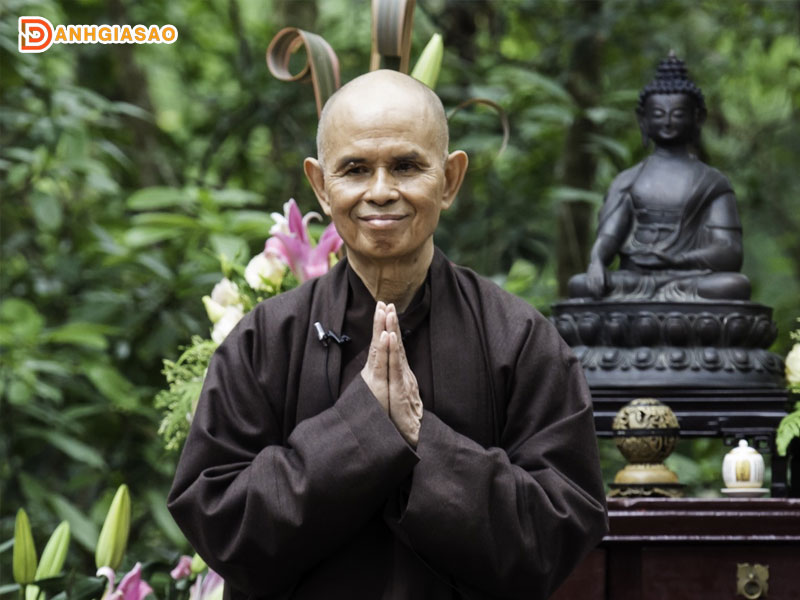 doi-net-ve-tac-gia-thich-nhat-hanh-danhgiasao