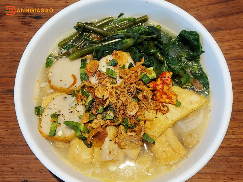 net-dac-sac-trong-menu-bep-chay-pham-hong-phuoc-3-danhgiasao