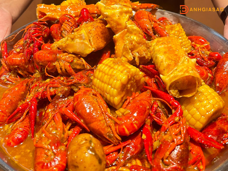 sot-cajun-tinh-hoa-cua-cac-mon-an-tai-the-crab-shack-danhgiasao