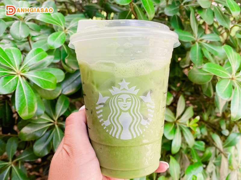 top-3-loai-do-uong-ngon-trong-menu-starbucks-iced-green-tea-latte-danhgiasao