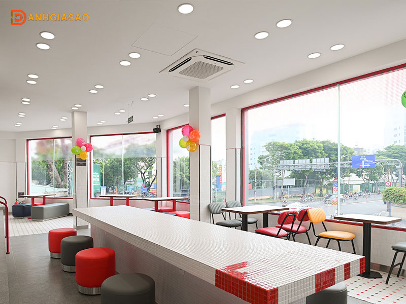 vai-net-ve-thuong-hieu-lotteria-1-danhgiasao