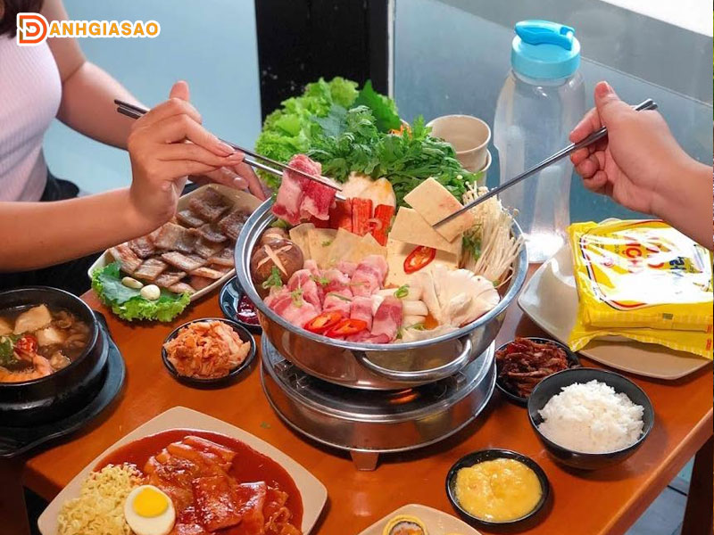 Danh-gia-cua-khach-hang-ve-nha-hang-hancook-korean-fast-food-danhgiasao