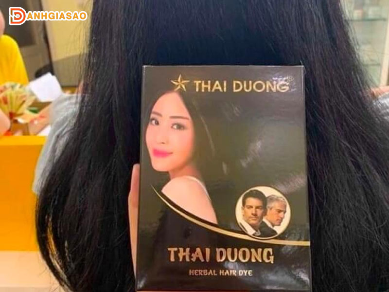 Huong-dan-cach-dung-thuoc-nhuom-toc-thai-duong-danhgiasao