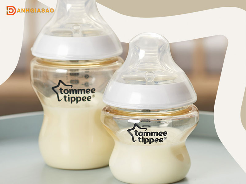 Top-8-binh-sua-chong-sac-tot-nhat-cho-be-hien-nay-binh-sua-tommee-tippee-danhgiasao