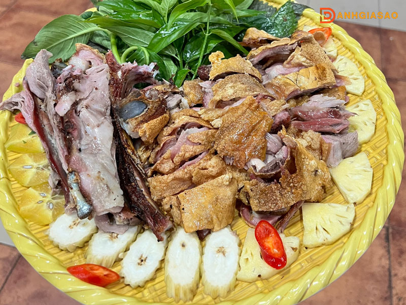 Kham-pha-menu-nha-hang-cay-buoi-1-danhgiasao