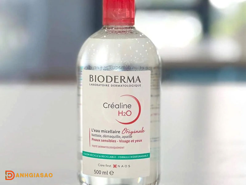 Top-6-nuoc-tay-trang-cho-da-thuong-duoc-yeu-thich-hien-nay-nuoc-tay-trang-bioderma-sensibio-h2o-danhgiasao