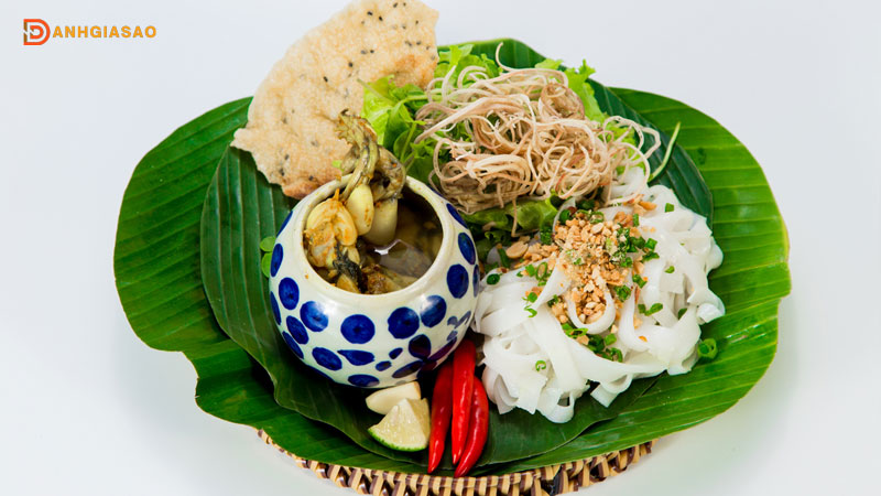 Bep-trang-da-nang-menu-am-thuc-mien-trung-ngon-dung-dieu-danhgiasao