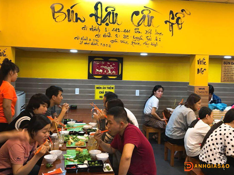 Dia-chi-quan-bun-dau-cau-go-danhgiasao