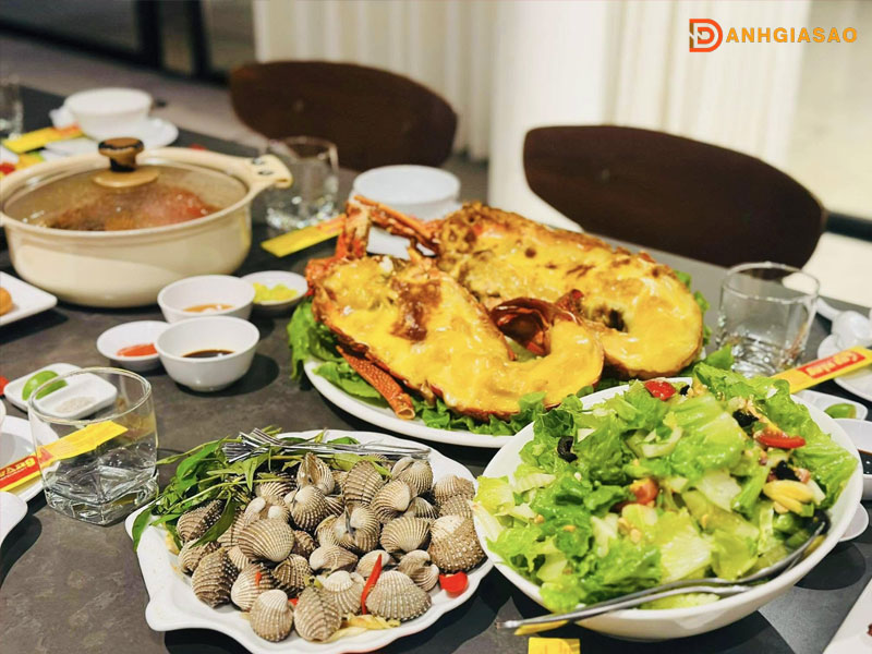 Review-cua-khach-hang-ve-nha-hang-cua-vang-1-danhgiasao