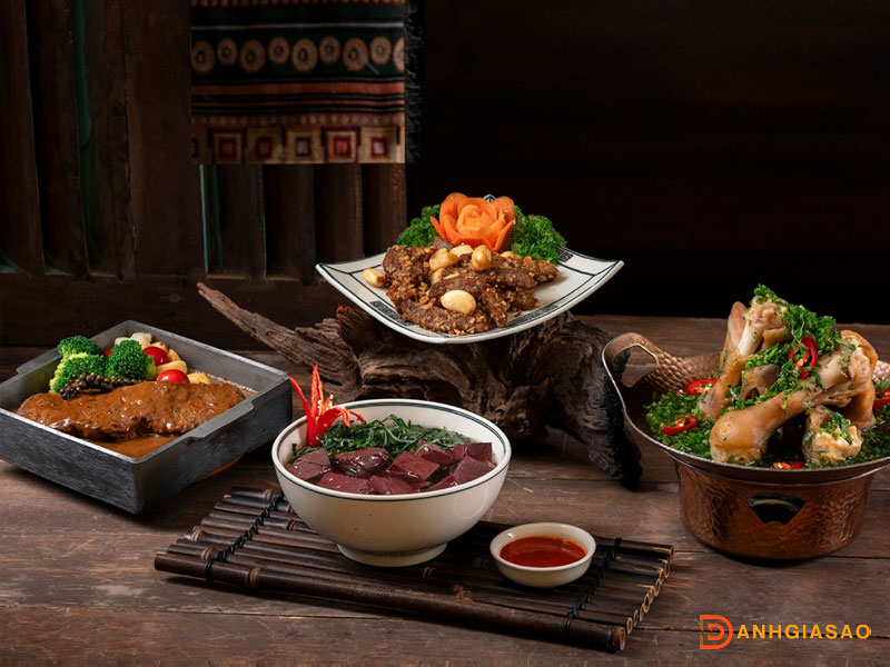 Review-cua-khach-hang-ve-nha-hang-song-duong-danhgiasao