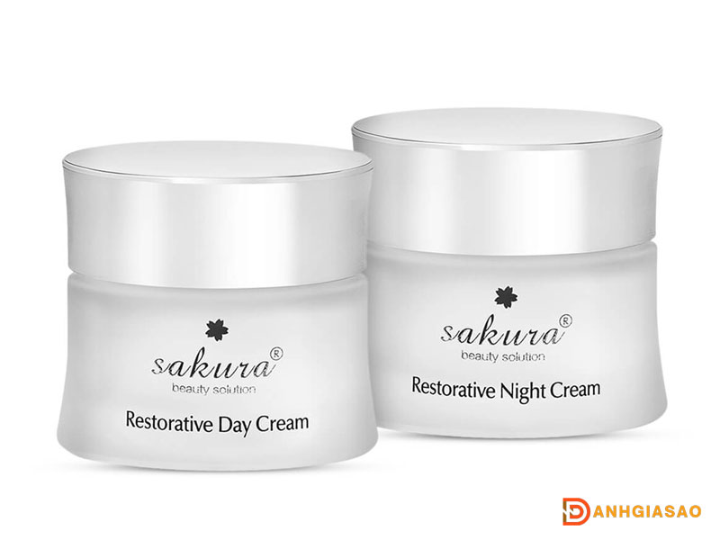 Sakura-restorative-day-cream-danhgiasao