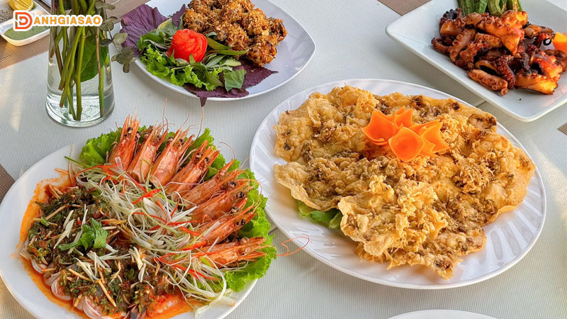 Trai-nghiem-am-thuc-bien-tinh-te-voi-menu-nha-hang-cay-bang-vung-tau-danhgiasao