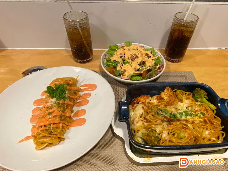 Danh-gia-cua-khach-hang-ve-nha-hang-mi-y-double-b-1-danhgiasao