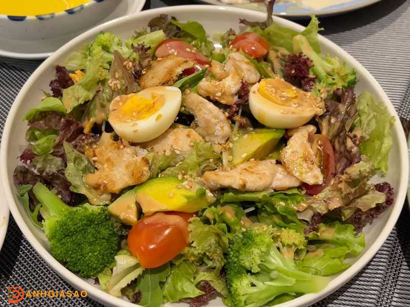 Danh-gia-cua-khach-hang-ve-nha-hang-mi-y-double-b-danhgiasao