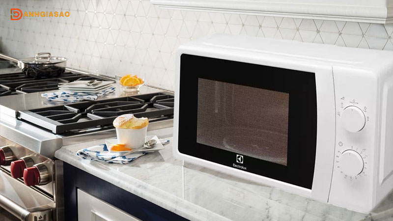 Lo-vi-song-electrolux-cua-nuoc-nao-co-tot-khong-danhgiasao