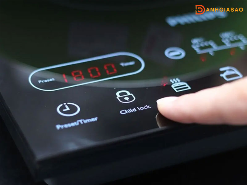 Mot-vai-luu-y-de-su-dung-bep-tu-an-toan-va-hieu-qua-danhgiasao