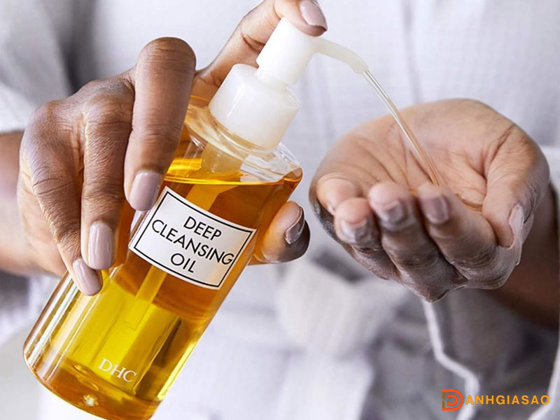 Huong-dan-cach-su-dung-dau-tay-trang-han-quoc-dung-cach-danhgiasao