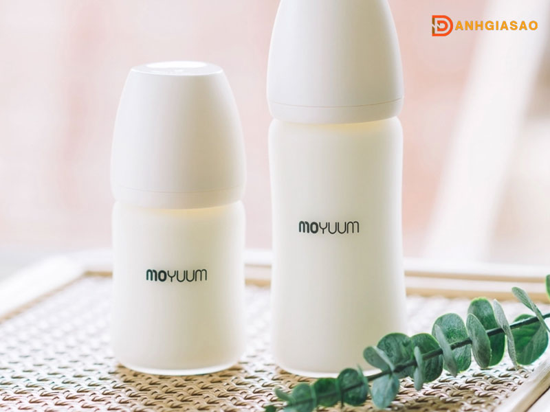 Binh-sua-moyuum-thuy-tinh-trang-silicon-danhgiasao