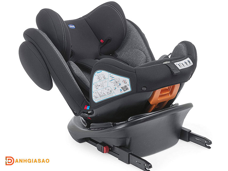 Ghe-ngoi-o-to-cho-be-chicco-danhgiasao