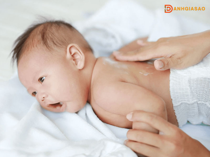 Huong-dan-su-dung-kem-duong-kutieskin-danhgiasao