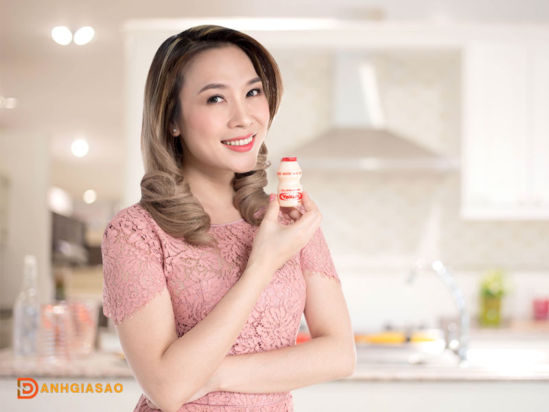 Sua-chua-uong-yakult-co-tot-khong-danhgiasao
