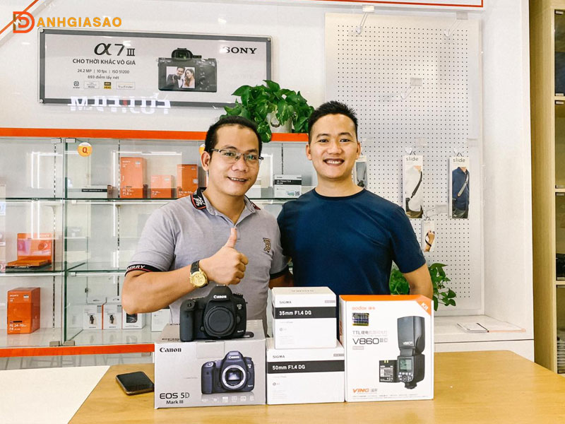 Dslr-da-nang-noi-hoi-tu-cac-thuong-hieu-may-anh-noi-tieng-the-gioi-2-danhgiasao