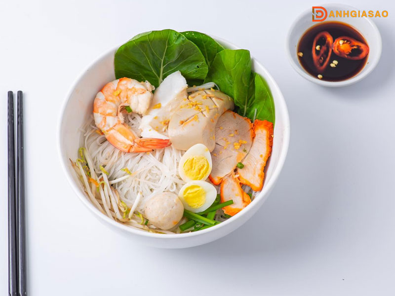 Kham-pha-menu-phat-ky-mi-gia-danhgiasao