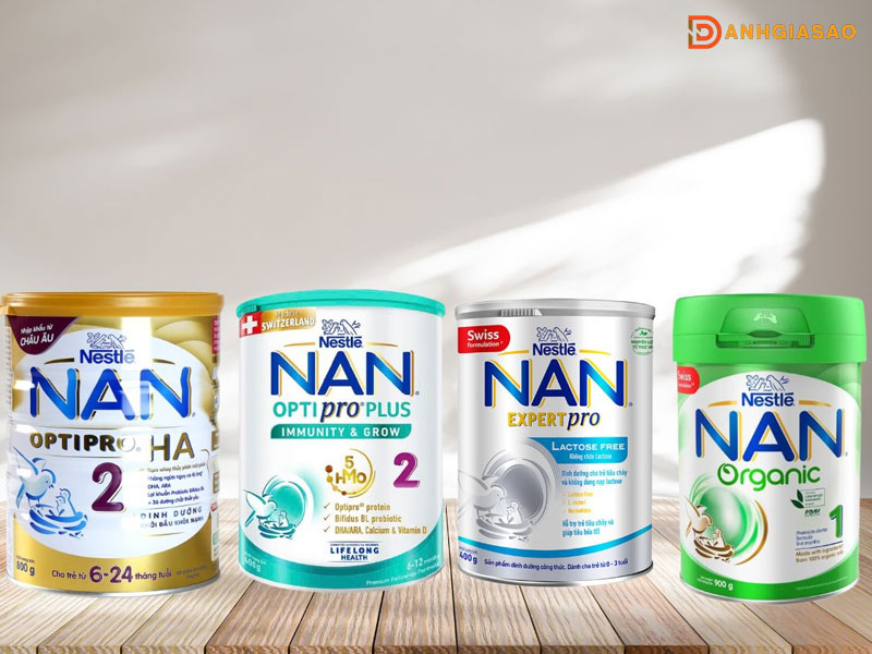 Top-5-sua-mat-cho-tre-tao-bon-hieu-qua-an-toan-cho-be-sua-nan-danhgiasao