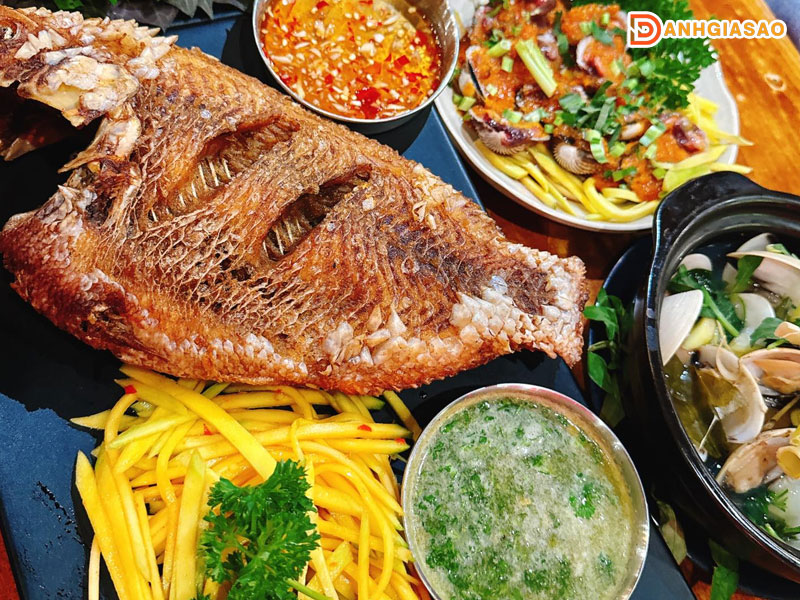 Danh-gia-cua-khach-hang-ve-quan-oc-lac-co-mai-1-danhgiasao