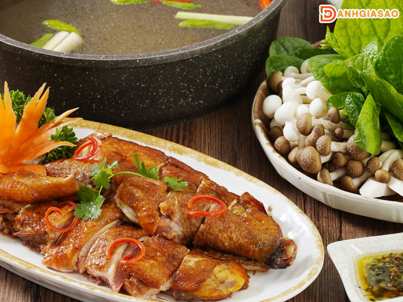 Menu-nha-hang-trong-com-su-hoa-quyen-cua-am-thuc-ba-mien-1-danhgiasao