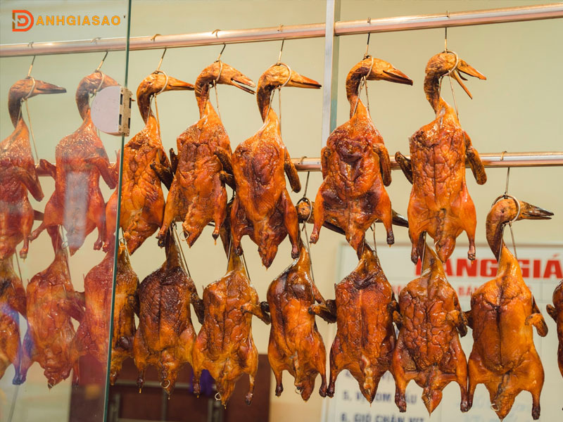 Menu-nha-hang-vit-mot-thanh-tinh-hoa-am-thuc-vit-danhgiasao