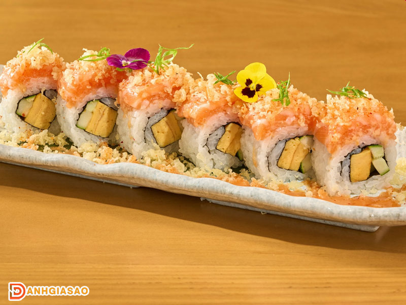 Nama-sushi-menu-buc-tranh-am-thuc-day-mau-sac-1-danhgiasao