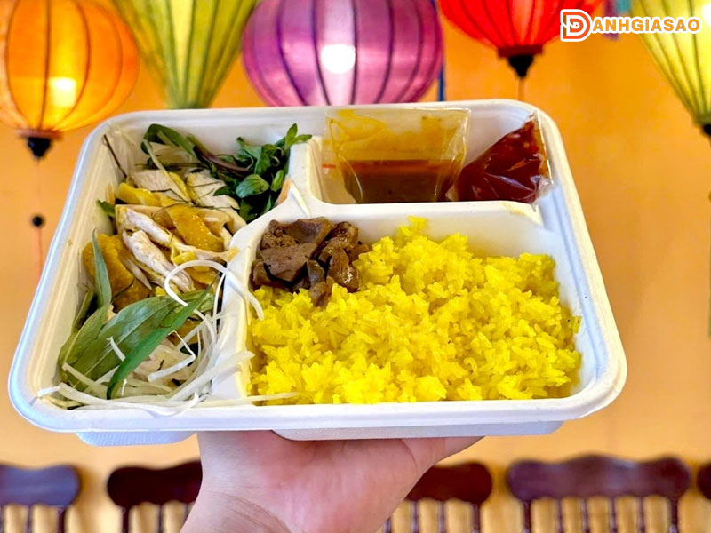 Com-ga-ba-dam-menu-tinh-hoa-am-thuc-mien-trung-chuan-vi-danhgiasao