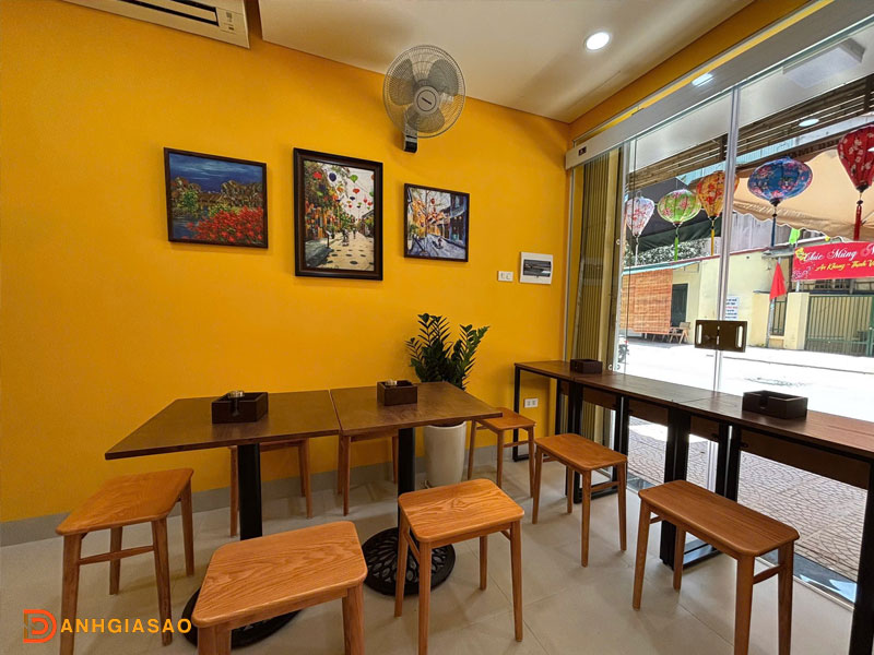 Khong-gian-va-phong-cach-phuc-vu-cua-bami-bread-danhgiasao