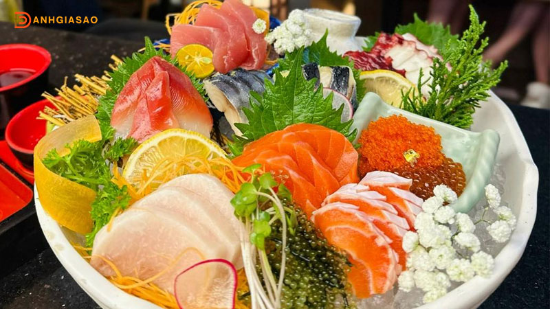 Menu-sushi-sakura-am-thuc-nhat-ban-tinh-te-cho-ban-kham-pha-danhgiasao