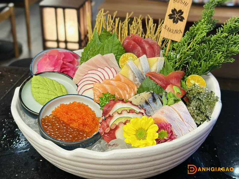 Nhan-xet-cua-khach-hang-ve-nha-hang-sushi-sakura-danhgiasao