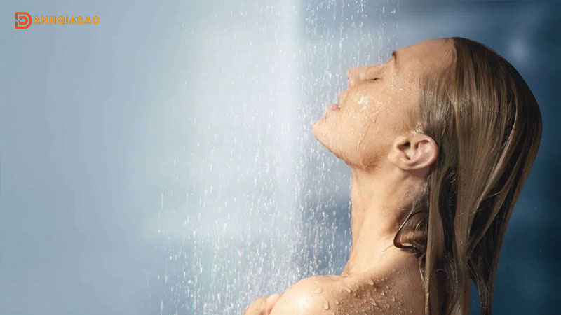 Sua-tam-cho-ba-bau-top-5-san-pham-an-toan-hien-nay-danhgiasao