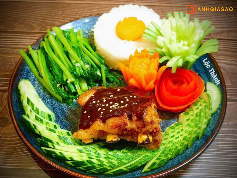 Danh-gia-cua-khach-hang-ve-quan-com-loc-thanh-danhgiasao