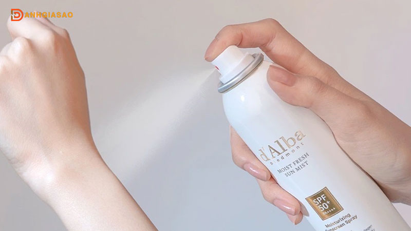 Top-5-thuong-hieu-xit-chong-nang-an-toan-va-hieu-qua-danhgiasao