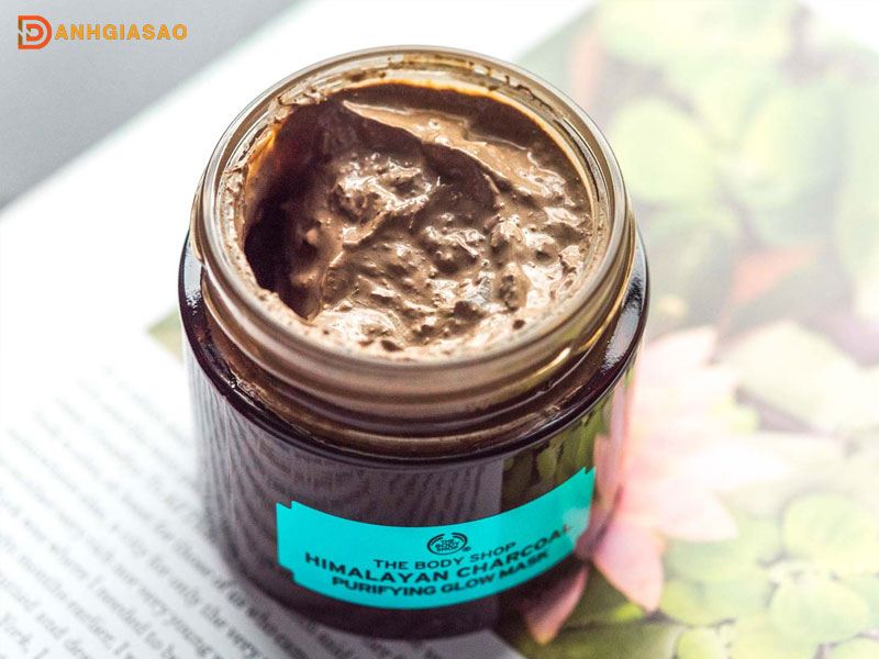 Mat-na-dat-set-himalayan-charcoal-purifying-glow-mask-danhgiasao