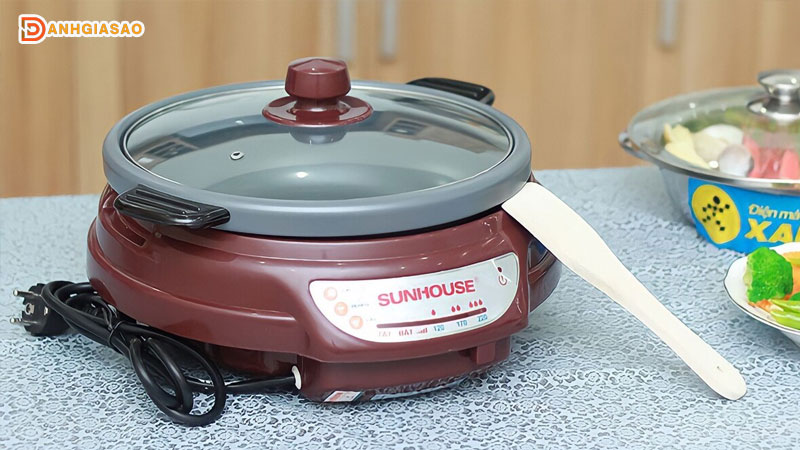 Top-5-noi-lau-dien-tien-loi-gia-re-duoc-ua-chuong-tren-thi-truong-danhgiasao