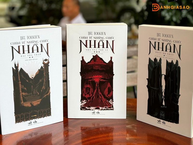 Chua-te-cua-nhung-chiec-nhan-danhgiasao