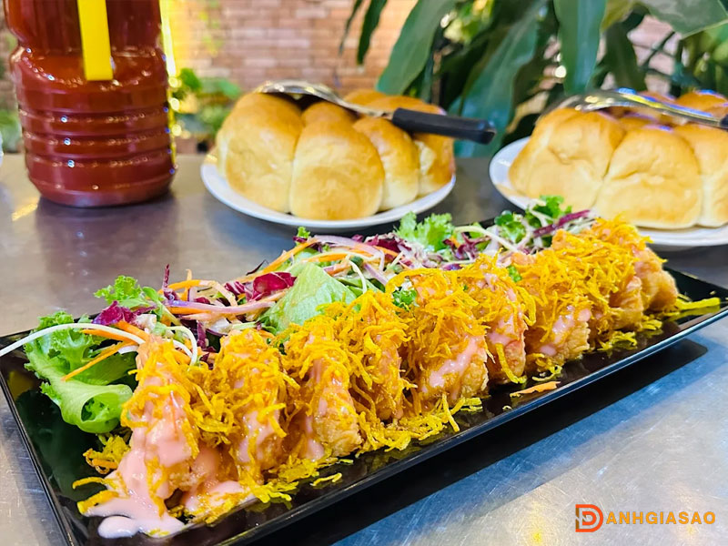 Kham-pha-menu-nha-hang-thoang-viet-1-danhgiasao