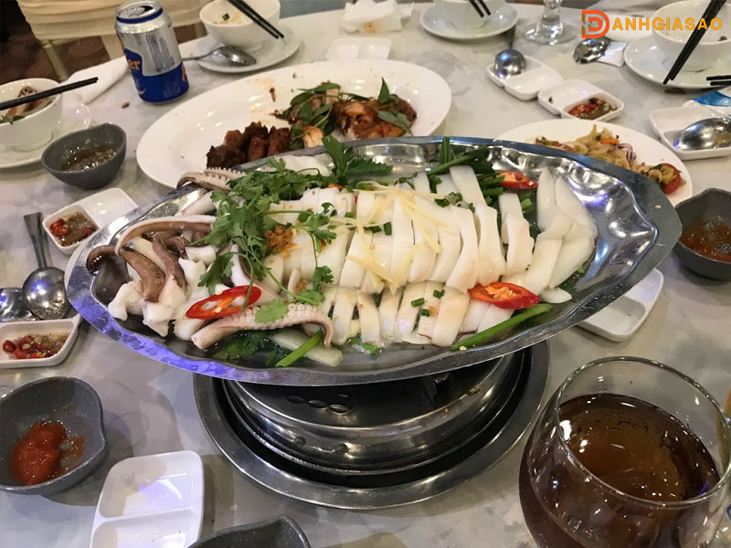 Kham-pha-menu-nha-hang-thoang-viet-danhgiasao