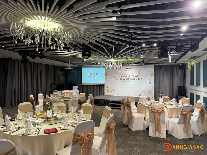 Nha-hang-en-danhgiasao