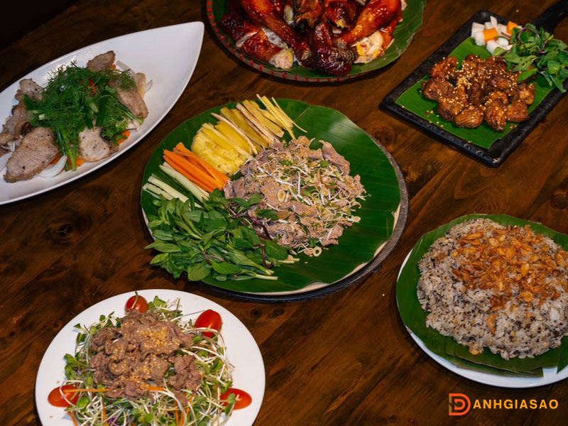 Muc-gia-tai-nha-hang-goc-ha-noi-danhgiasao
