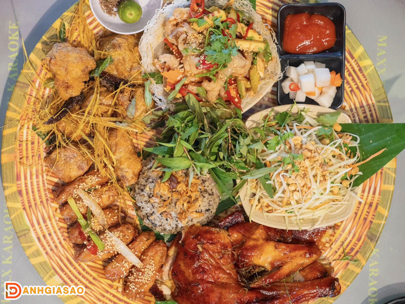Nhung-mon-an-noi-bat-trong-menu-goc-ha-noi-danhgiasao